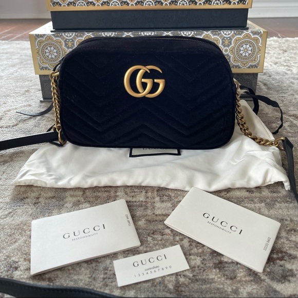 Gucci Marmont Velvet Shoulder Bag (SOLD) - Picture 2 of 2